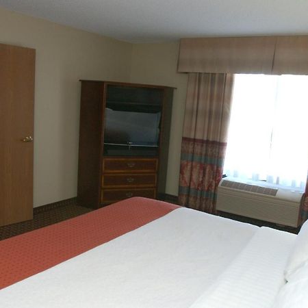 Holiday Inn Hotel & Suites Owatonna Dış mekan fotoğraf